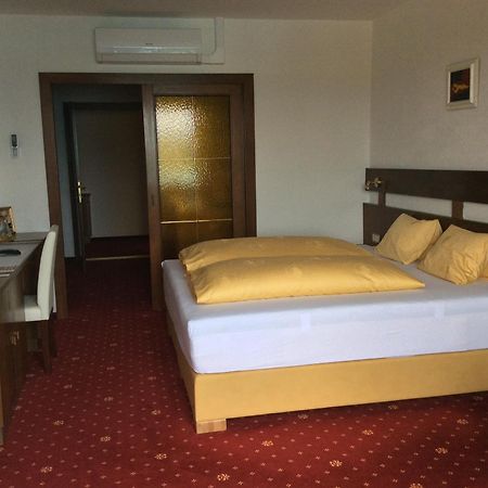 Villa Desiree - Hotel Garni - Adults Only Villach Exterior photo