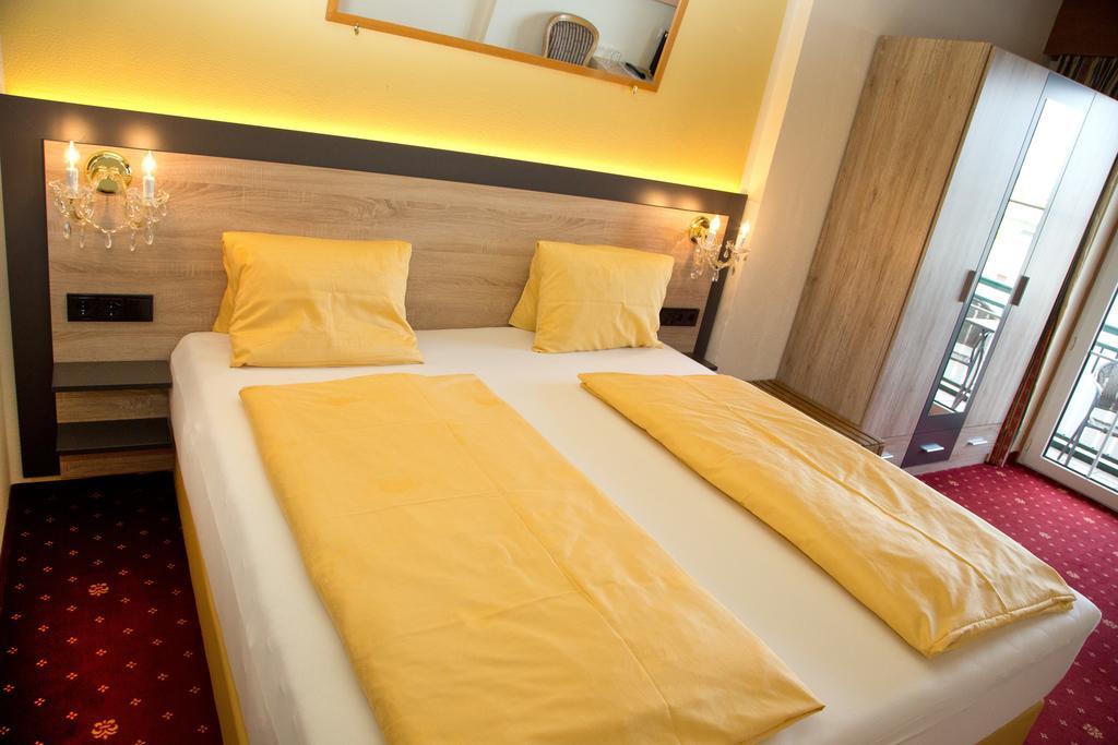 Villa Desiree - Hotel Garni - Adults Only Villach Exterior photo